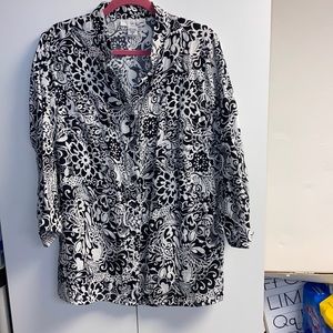 Lucy & Laurel button down 3/4 sleeve top